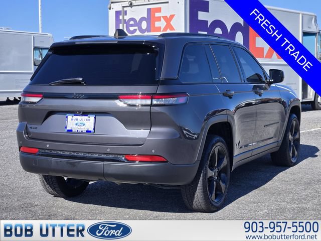 Used 2023 Jeep Grand Cherokee Altitude AWD/4WD image 7