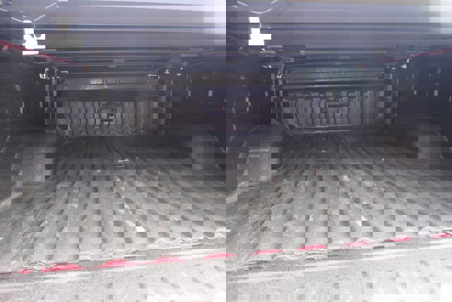 Used 2025 Chevrolet Silverado 2500 High Country w/ High Country Premium Package image 9