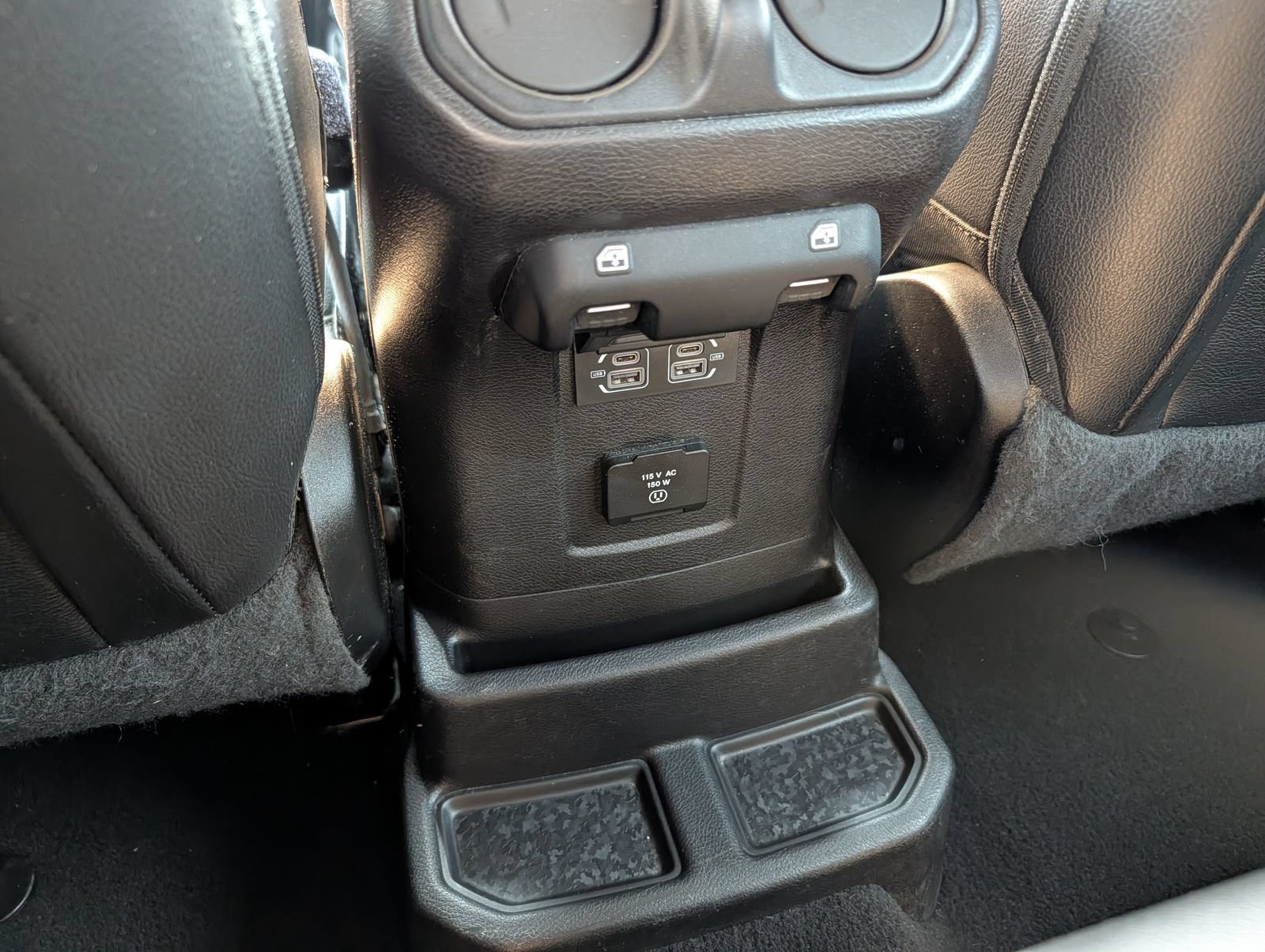 Used 2021 Jeep Wrangler Unlimited Sahara AWD/4WD image 25