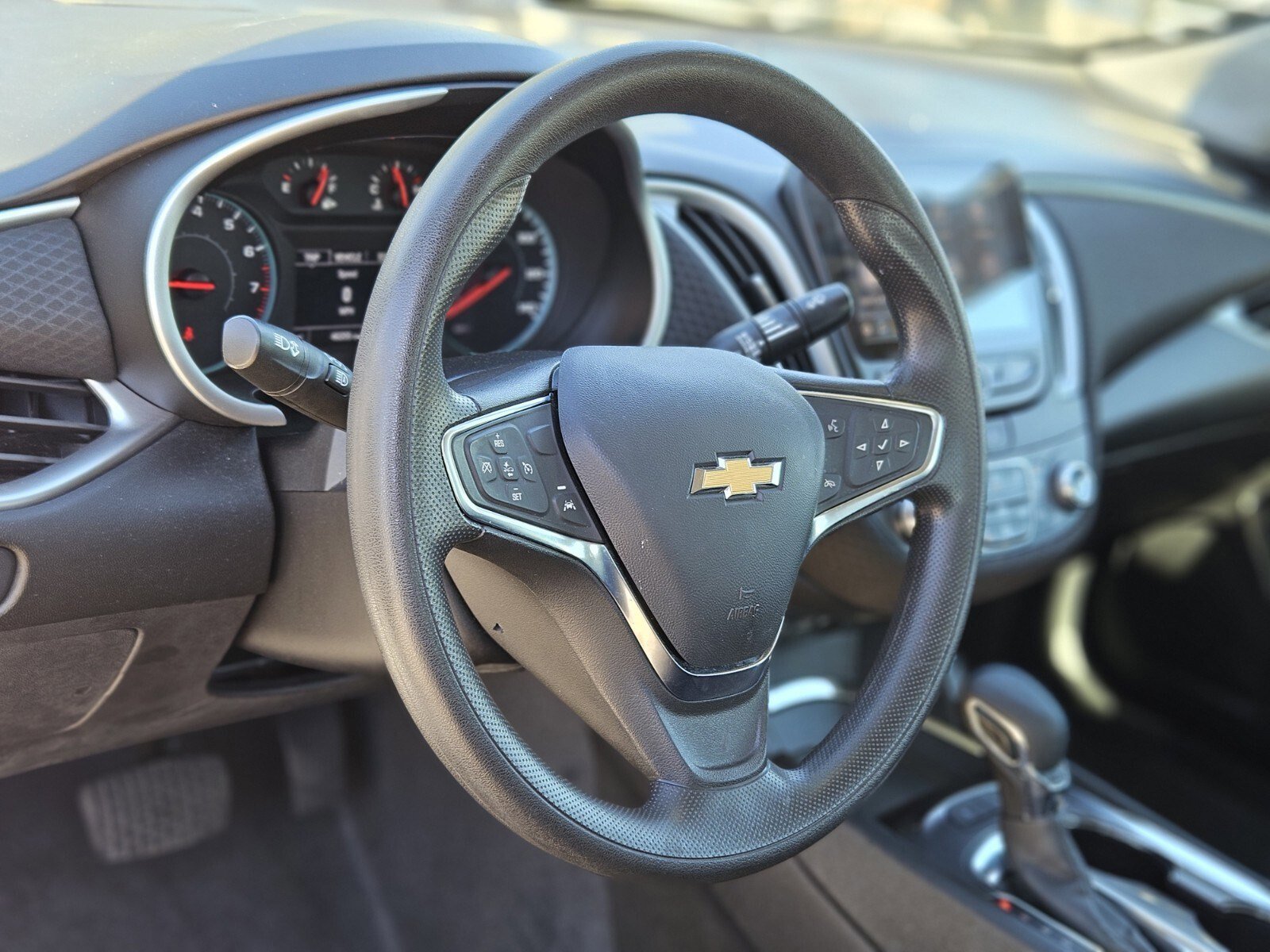 Used 2024 Chevrolet Malibu LT image 20