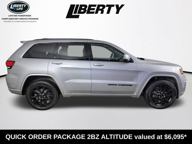 Used 2020 Jeep Grand Cherokee Altitude AWD/4WD image 2
