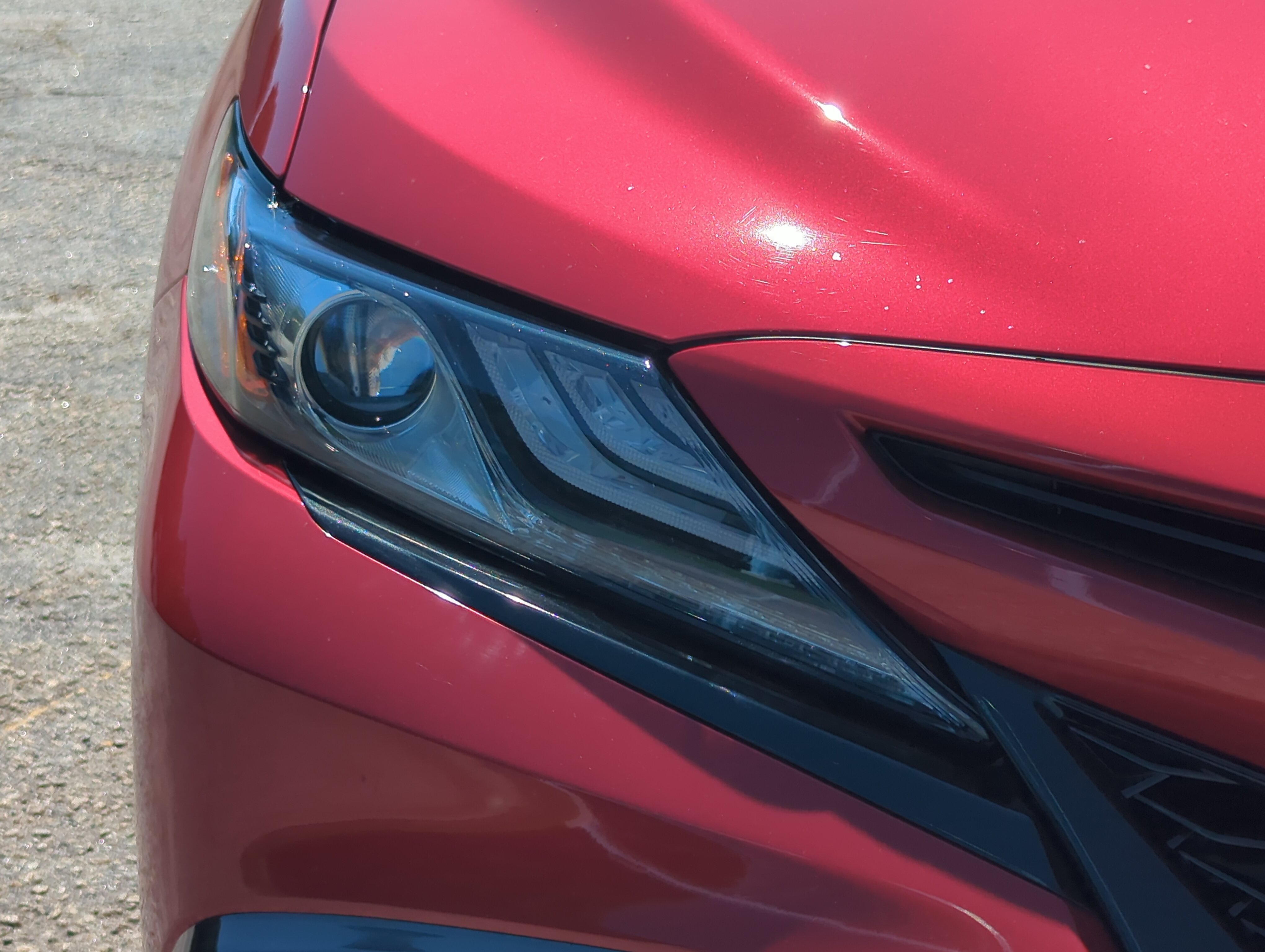 Used 2022 Toyota Camry XSE FWD image 8