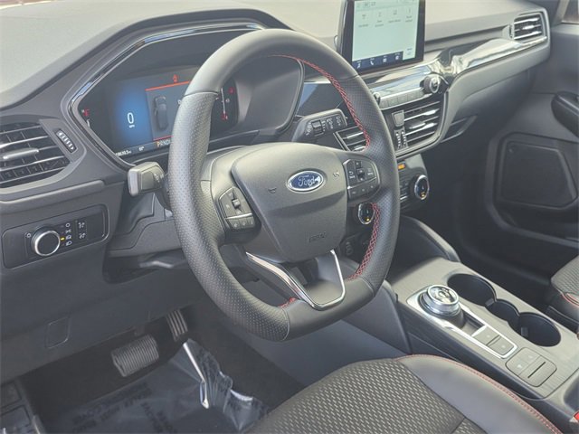 Certified 2025 Ford Escape ST-Line image 7