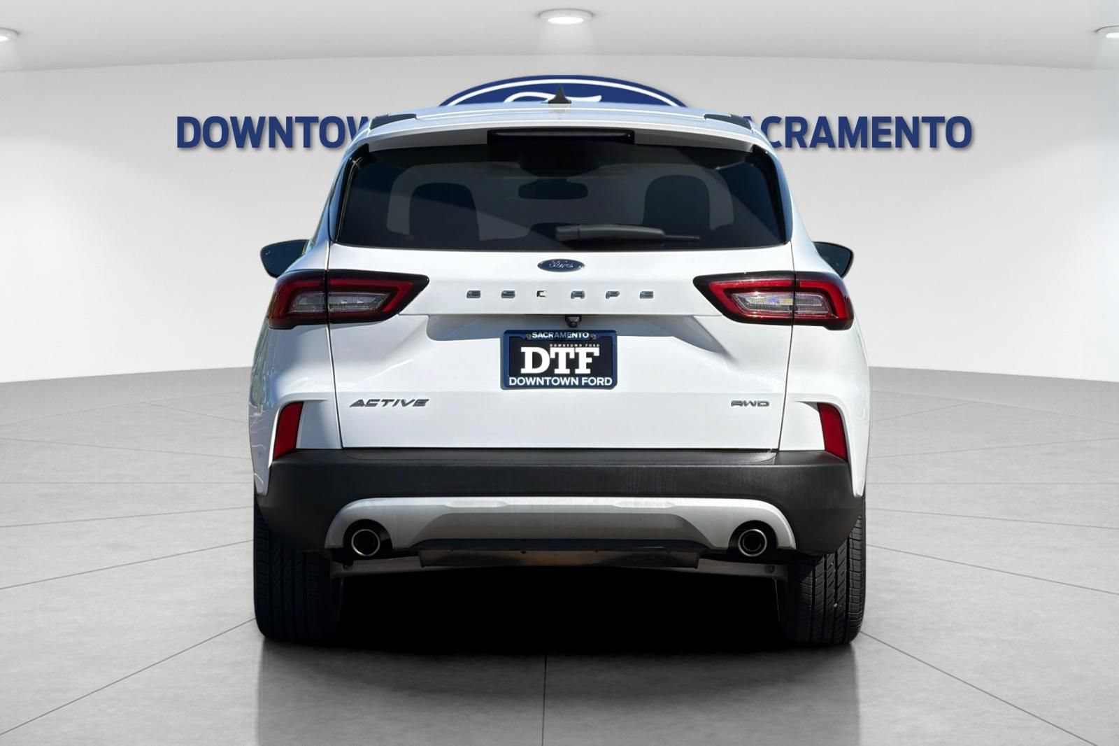 Certified 2024 Ford Escape Active AWD/4WD image 9