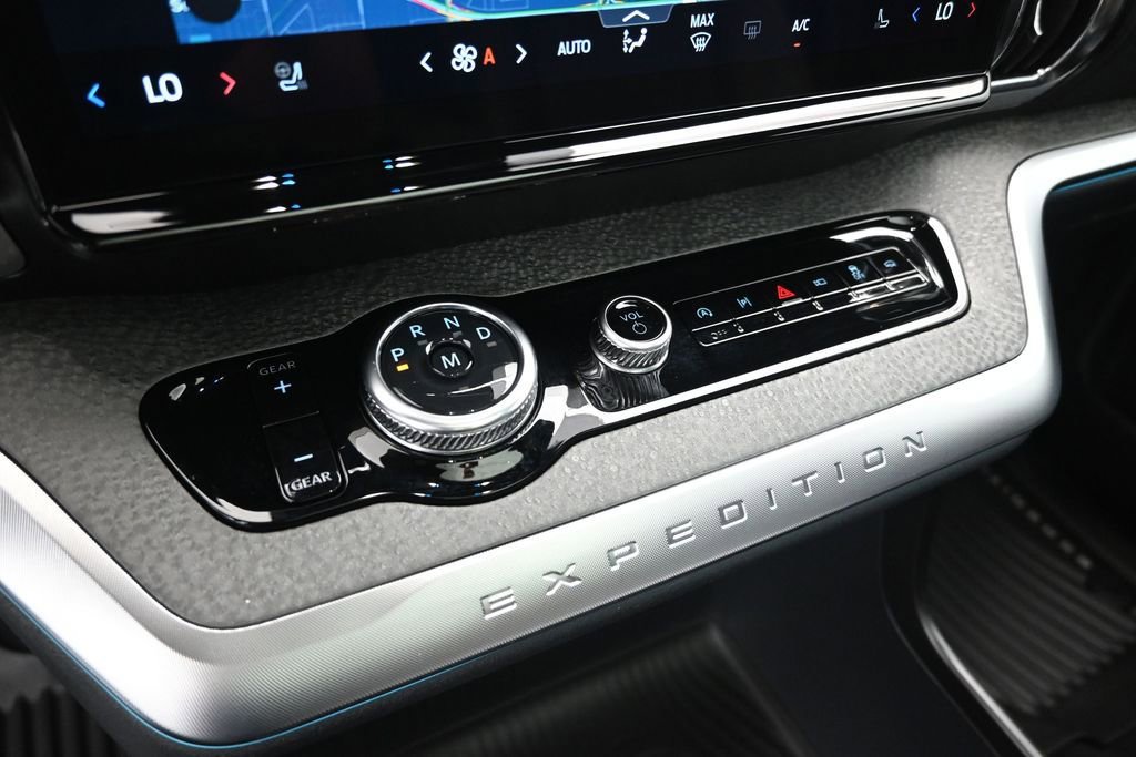 Certified 2025 Ford Expedition Tremor AWD/4WD image 27