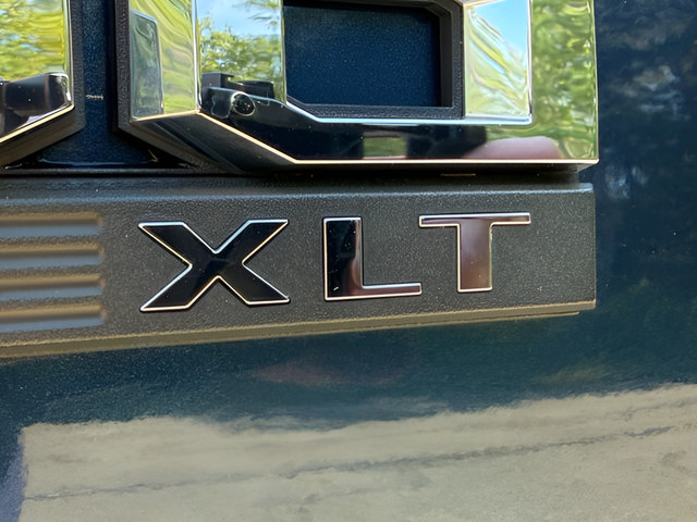 Certified 2018 Ford F150 XLT w/ Equipment Group 301A Mid AWD/4WD image 14