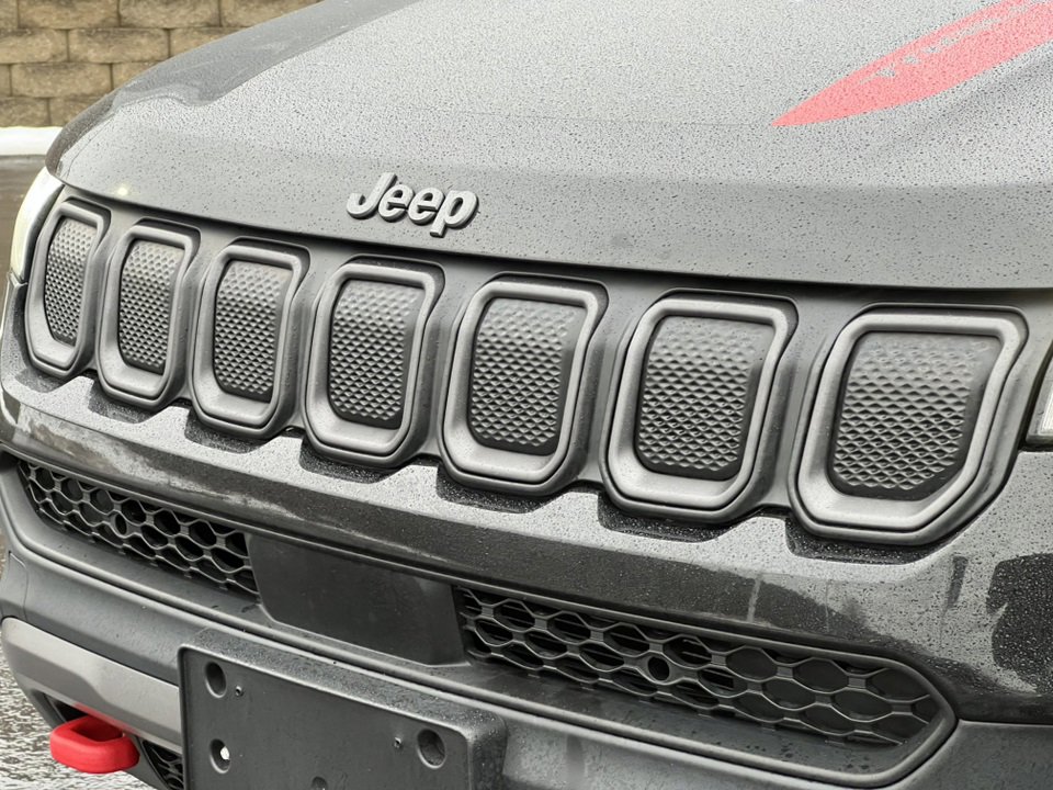 Used 2022 Jeep Compass Trailhawk w/ Trailhawk Elite Group image 40