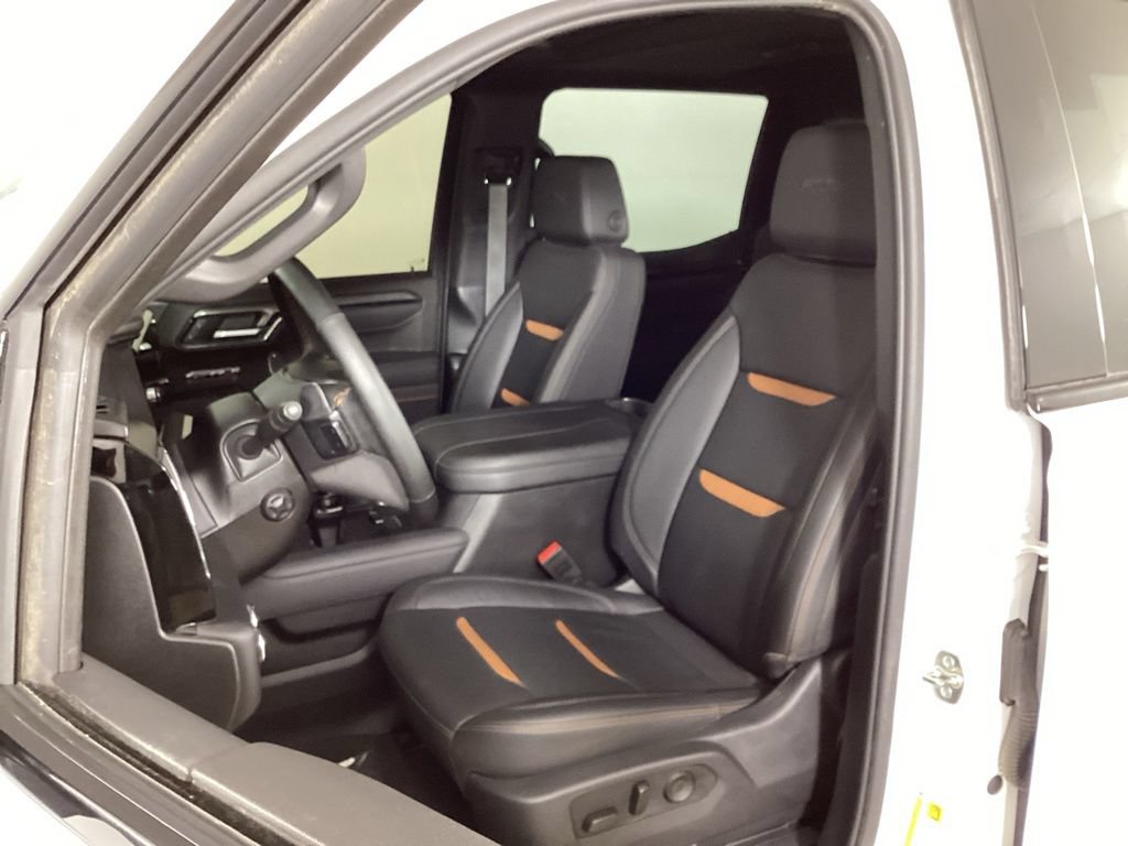Used 2025 GMC Sierra 1500 AT4 w/ AT4 Preferred Package AWD/4WD image 30
