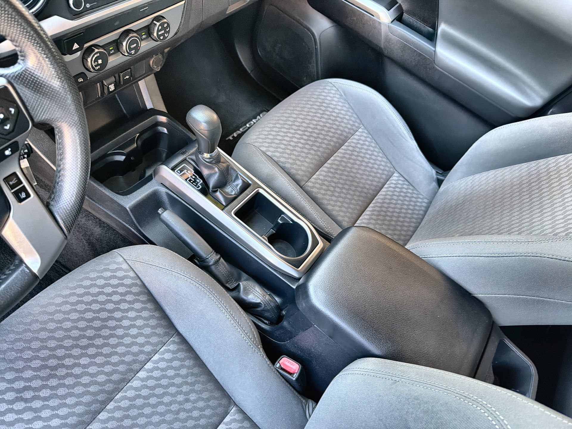Used 2020 Toyota Tacoma SR5 RWD image 20