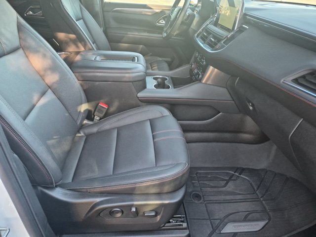 Used 2024 Chevrolet Tahoe RST w/ Luxury Package AWD/4WD image 37
