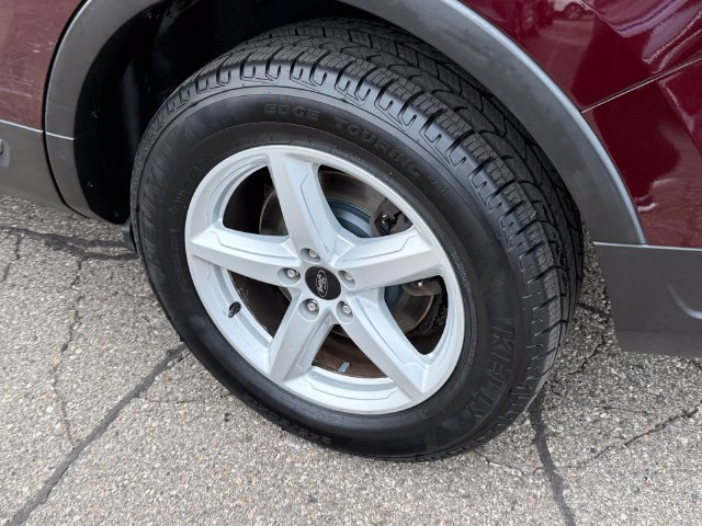 Certified 2019 Ford Explorer XLT w/ Equipment Group 202A FWD image 5