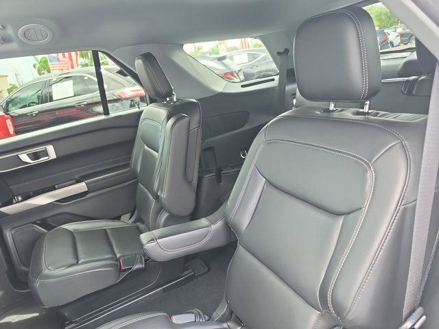 Certified 2023 Ford Explorer XLT w/ Equipment Group 202A RWD image 13