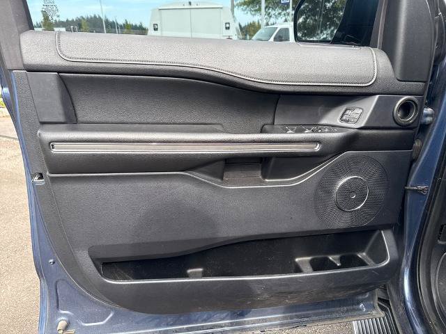 Certified 2018 Ford Expedition XLT w/ Equipment Group 202A AWD/4WD image 17