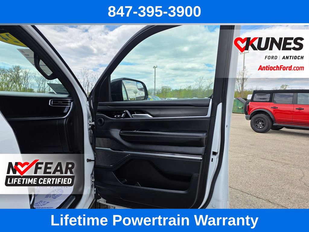 Used 2024 Jeep Grand Wagoneer L Series II w/ Quick Order Packagew 28T AWD/4WD image 40