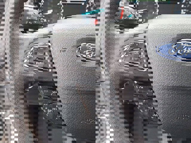 Certified 2019 Ford EcoSport SE image 22