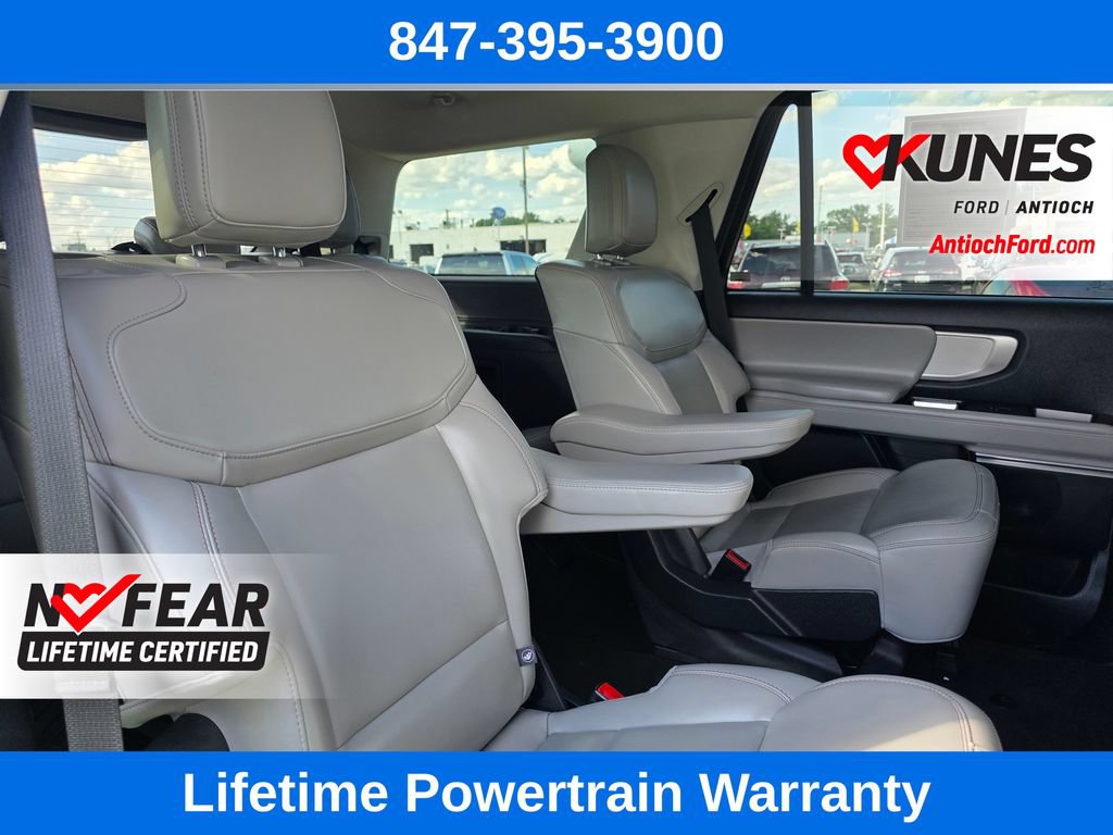 Certified 2025 Ford Expedition Active AWD/4WD image 35