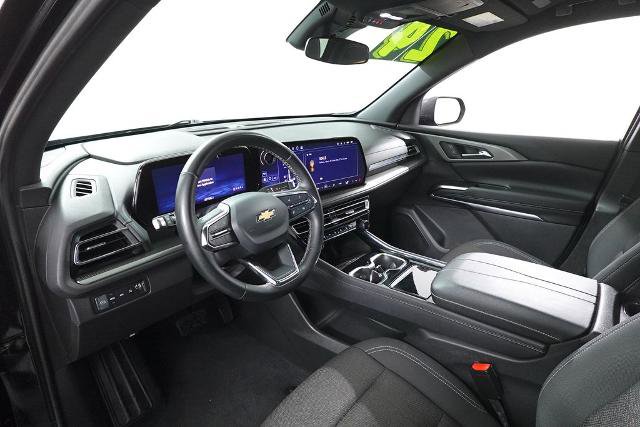 Used 2024 Chevrolet Traverse LT image 13