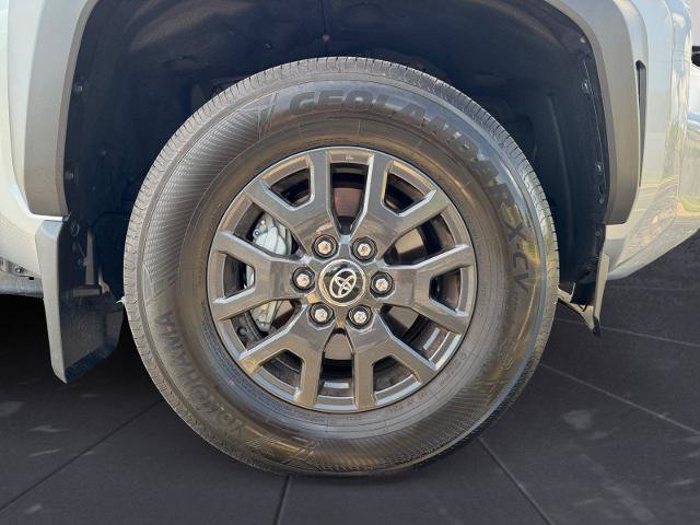 Used 2026 Toyota 4Runner SR5 AWD/4WD image 14