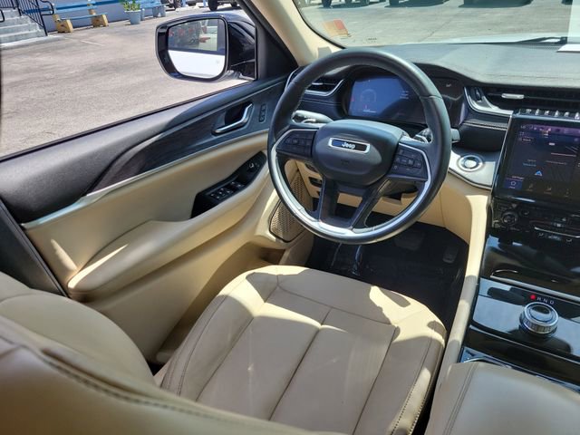 Used 2021 Jeep Grand Cherokee L Limited RWD image 15
