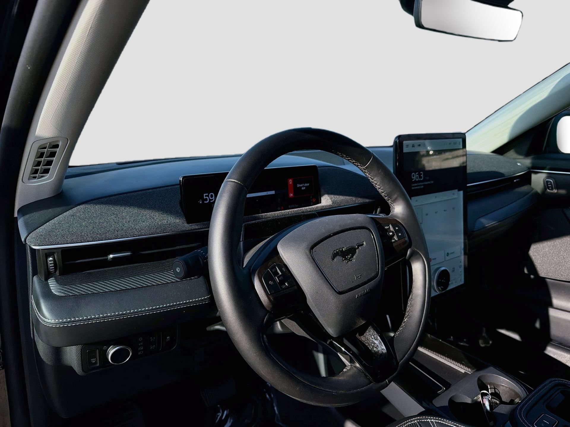 Certified 2025 Ford Mustang Mach-E Premium AWD/4WD image 9