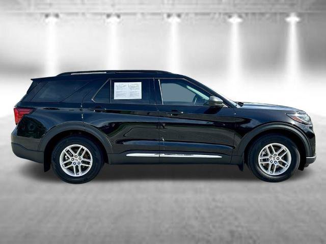 Certified 2025 Ford Explorer Active RWD image 4