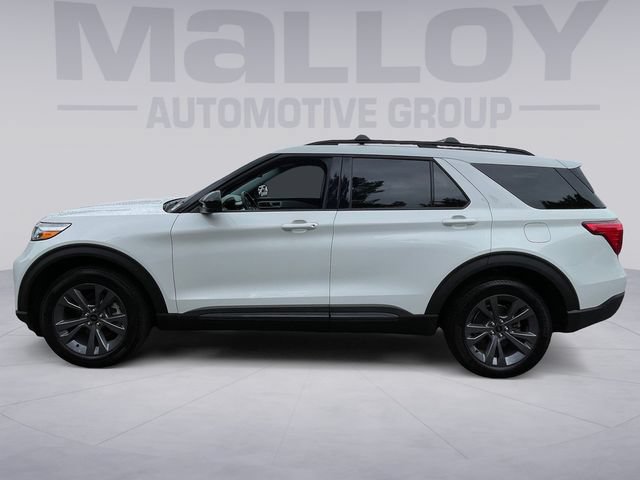 Certified 2023 Ford Explorer XLT w/ Equipment Group 202A AWD/4WD image 2