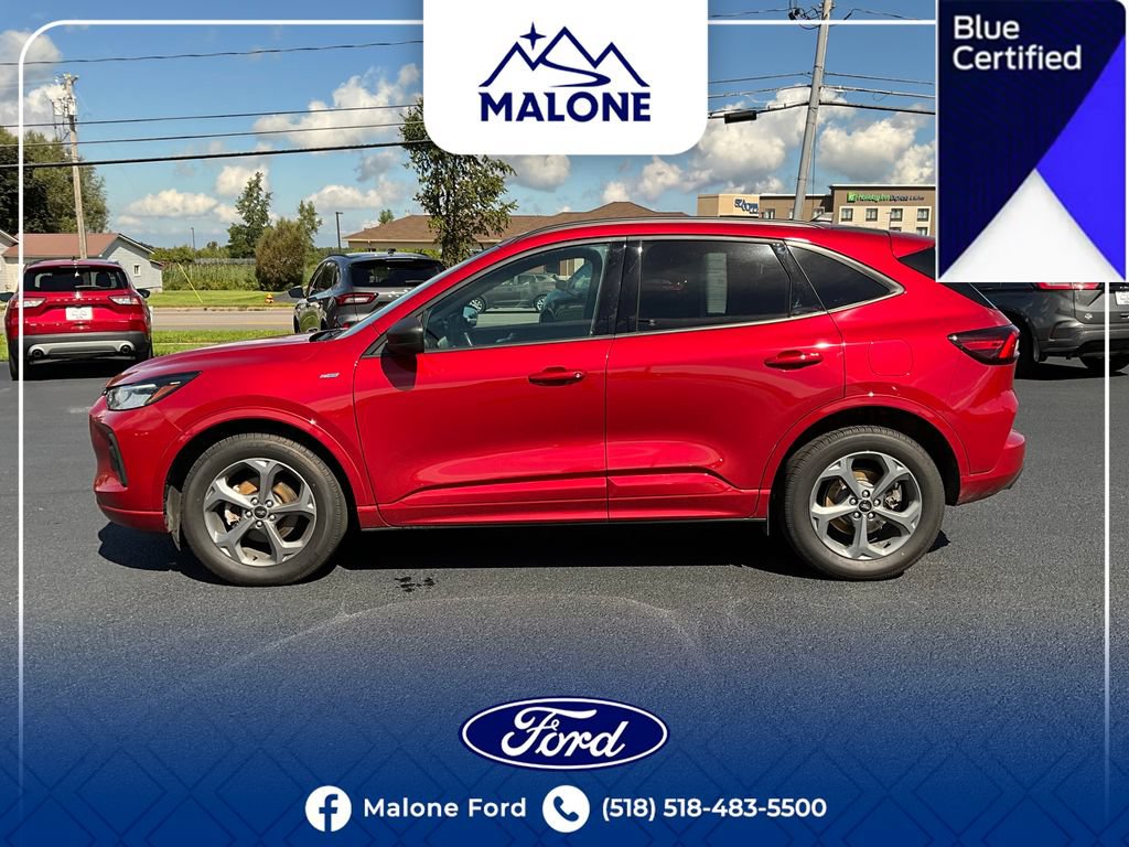 Certified 2023 Ford Escape ST-Line w/ Tech Pack #1 AWD/4WD image 3