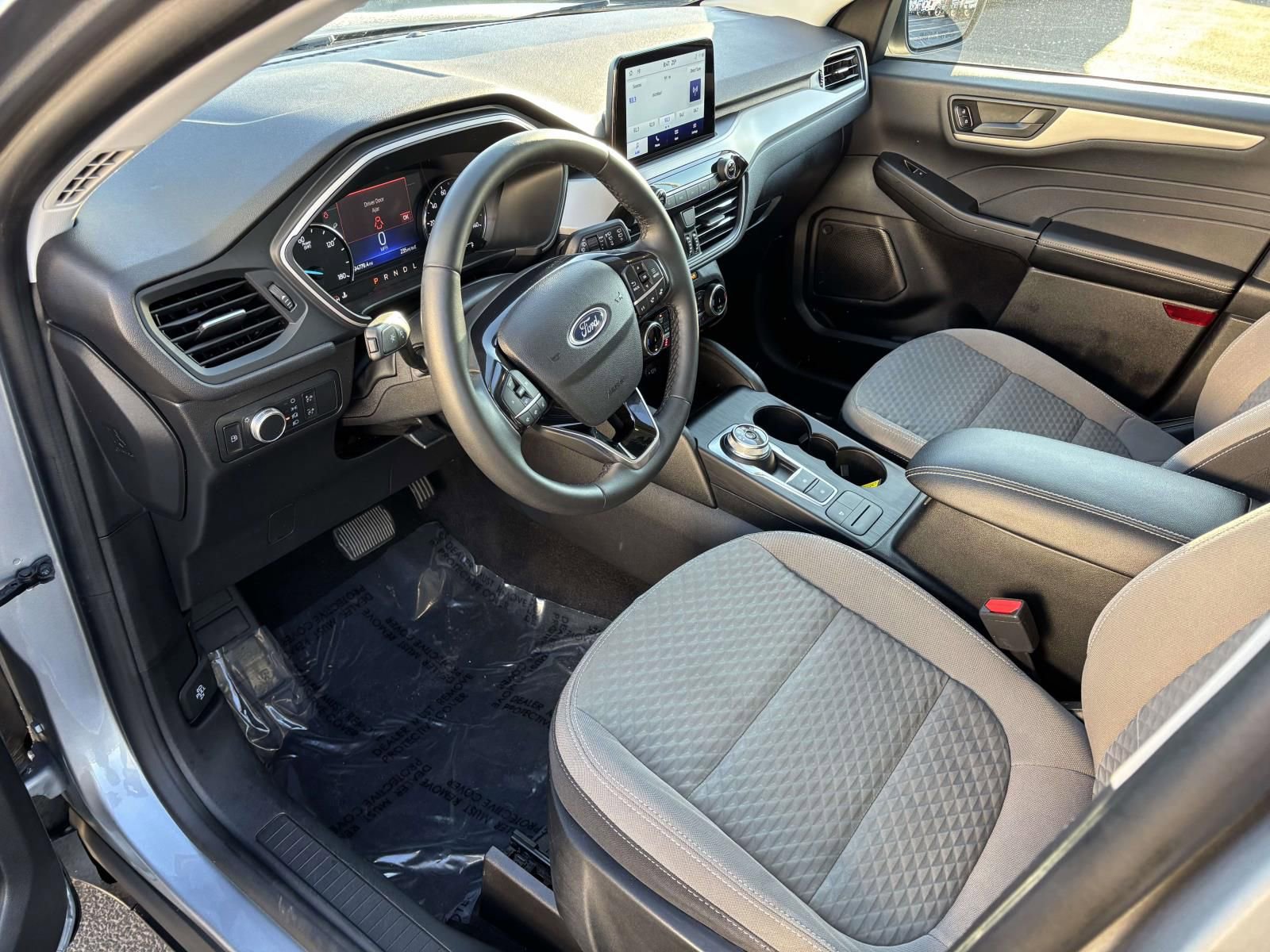 Certified 2022 Ford Escape SE w/ SE Sport Appearance Package image 27