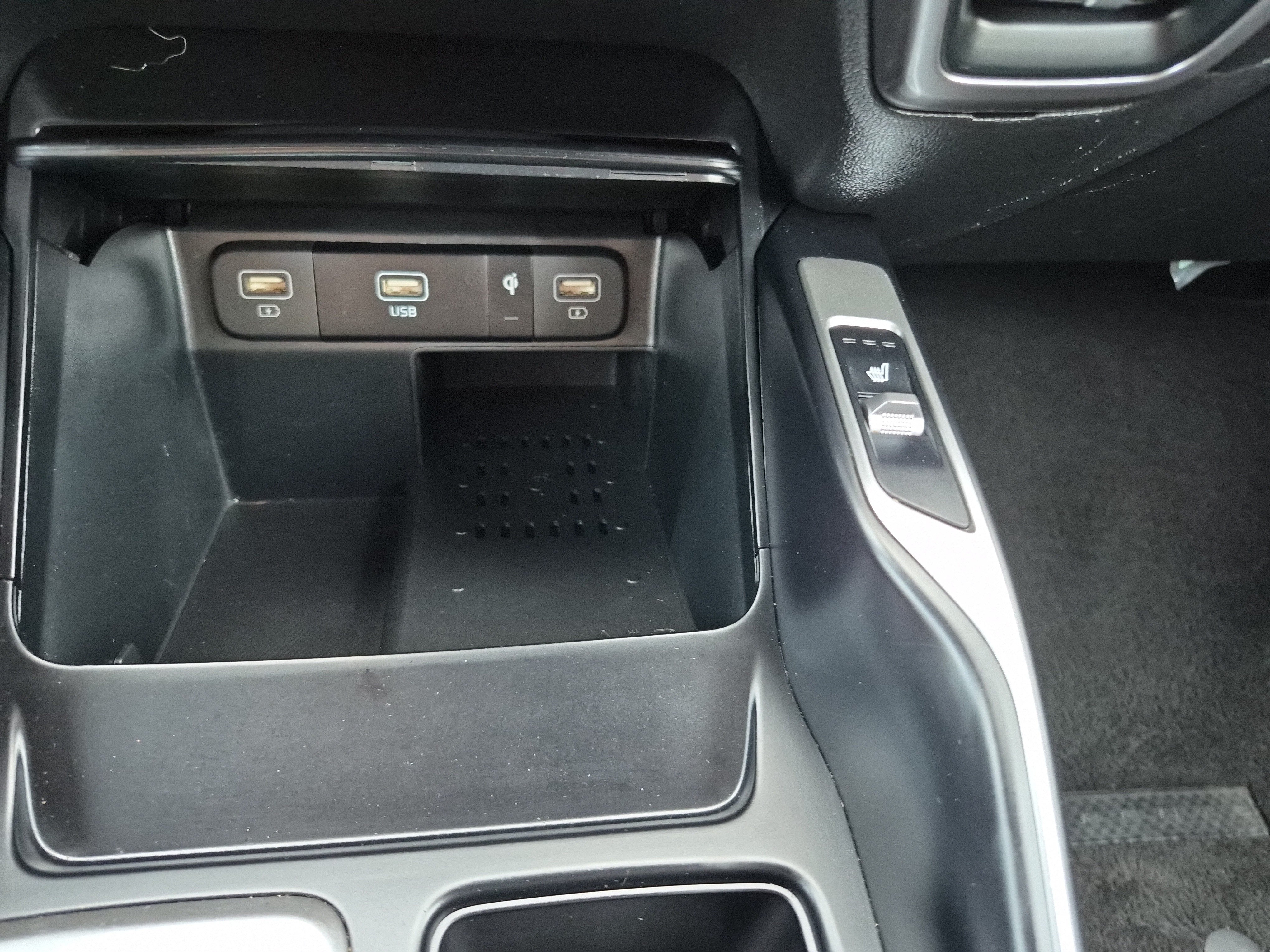 Used 2023 Kia Sorento S w/ Panoramic Sunroof Package AWD/4WD image 33