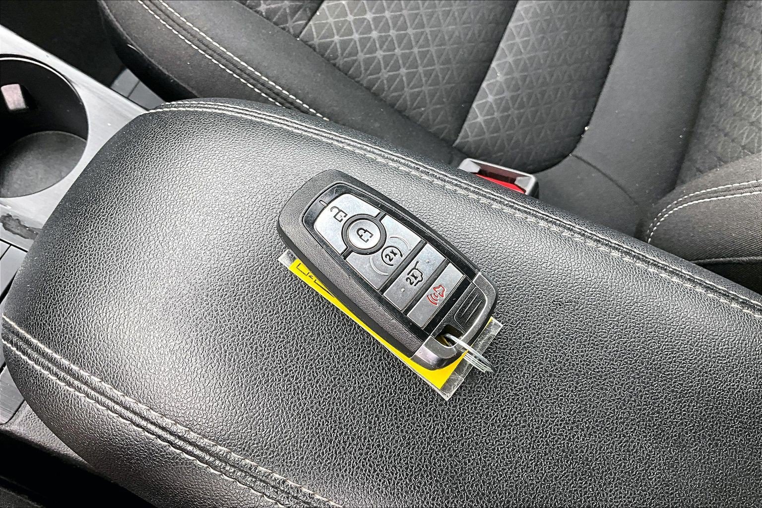 Certified 2024 Ford Escape Active AWD/4WD image 11