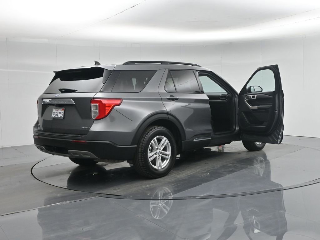 Certified 2022 Ford Explorer XLT w/ Equipment Group 202A image 57