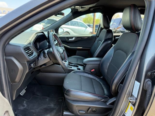 Certified 2023 Ford Escape ST-Line w/ Tech Pack #1 AWD/4WD image 10
