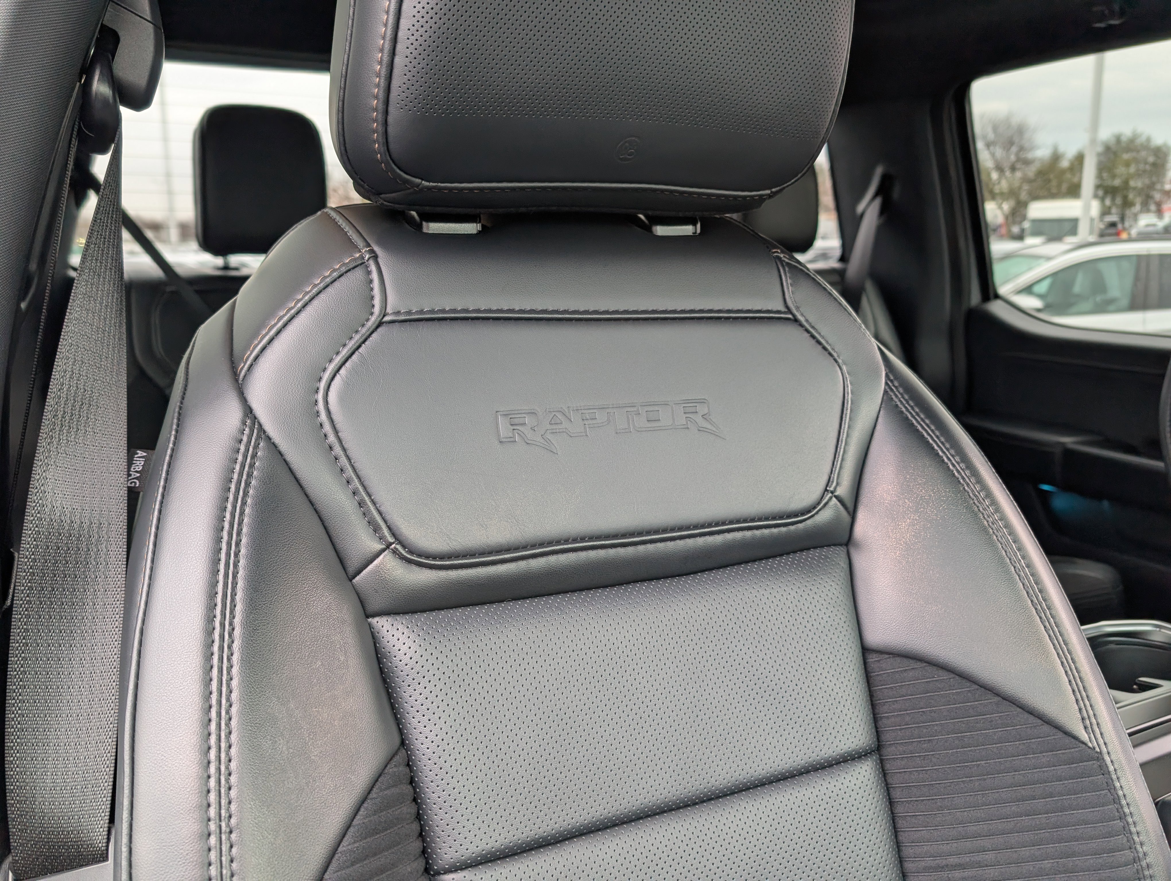 Certified 2023 Ford F150 Raptor w/ Raptor 37 Performance Package image 19