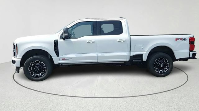 Certified 2026 Ford F350 Platinum AWD/4WD image 8