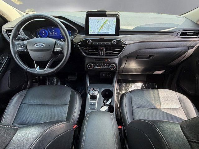 Certified 2020 Ford Escape Titanium AWD/4WD image 3