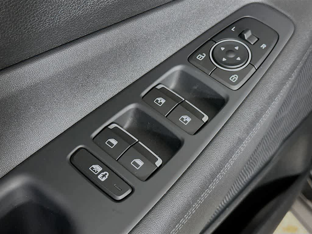 Used 2023 Hyundai Santa Fe SEL FWD image 29