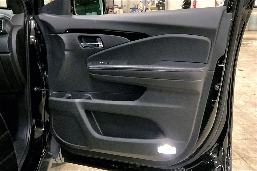Used 2021 Honda Pilot Black Edition image 23