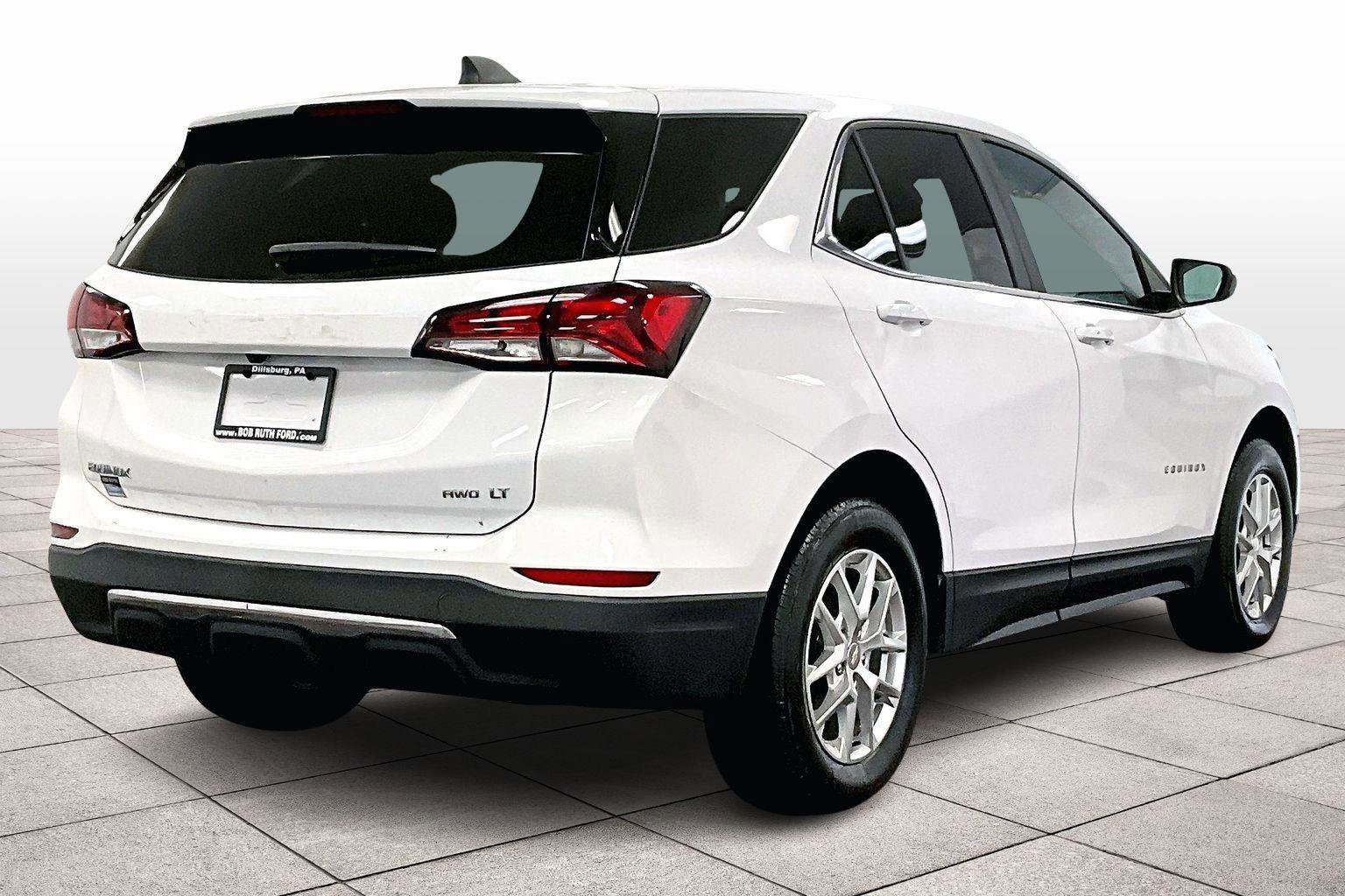 Used 2022 Chevrolet Equinox LT image 3