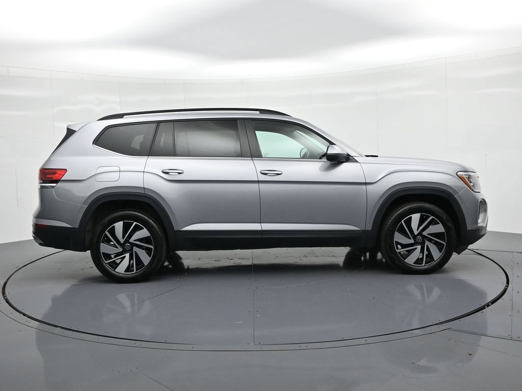 Used 2026 Volkswagen Atlas SE FWD image 5