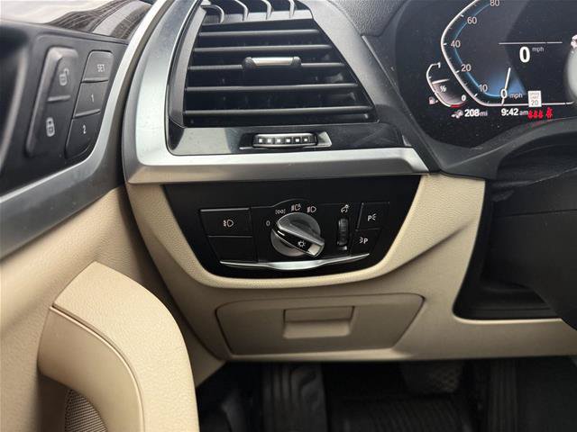Used 2021 BMW X3 xDrive30e w/ Convenience Package AWD/4WD image 13