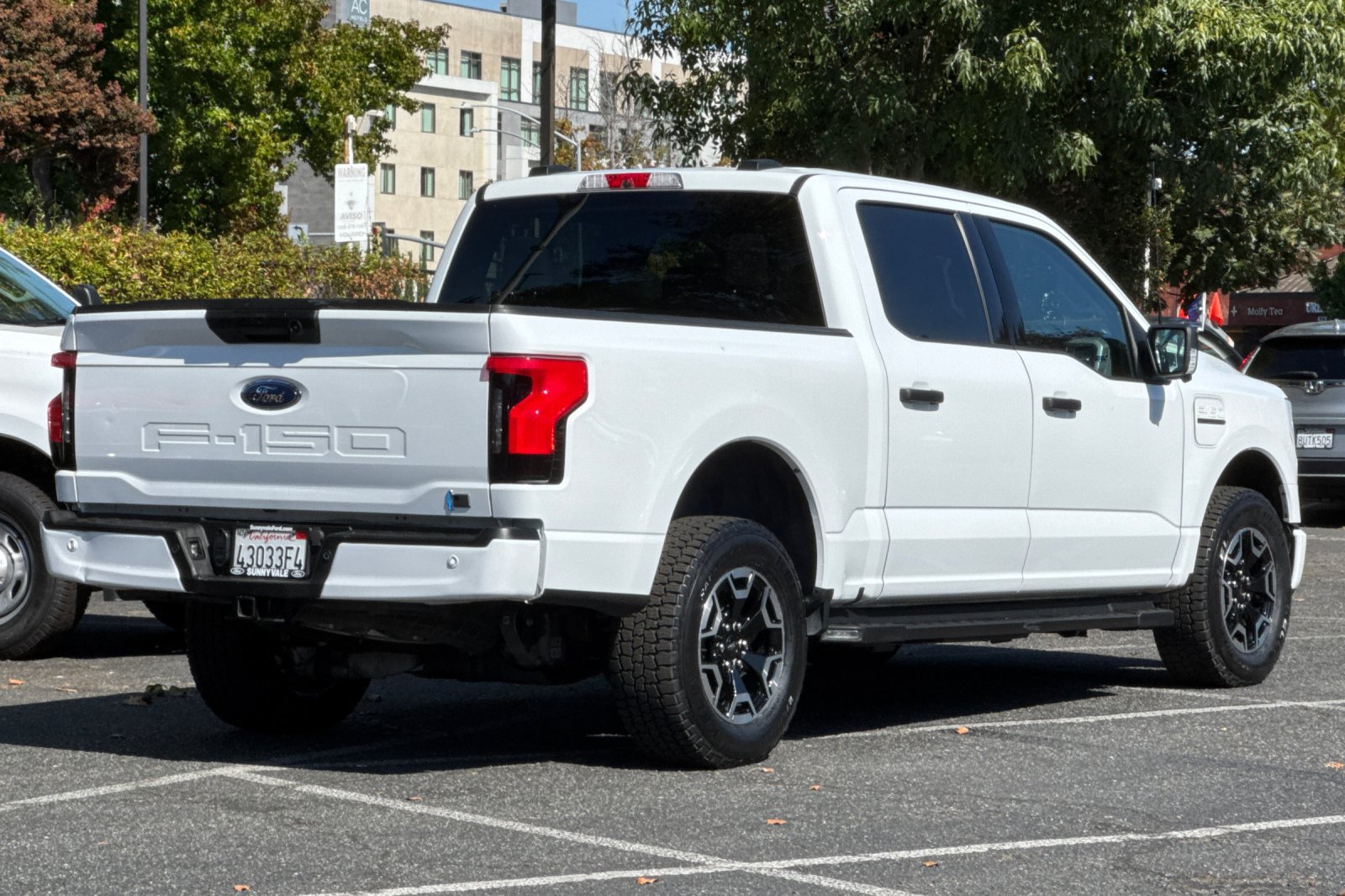 Certified 2023 Ford F150 Lightning XLT AWD/4WD image 4