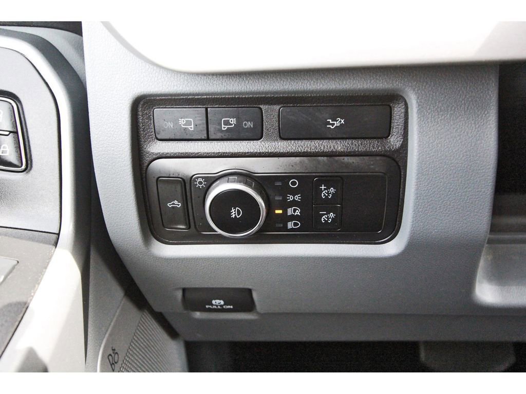 Certified 2024 Ford F250 XLT w/ Black Appearance Package image 20