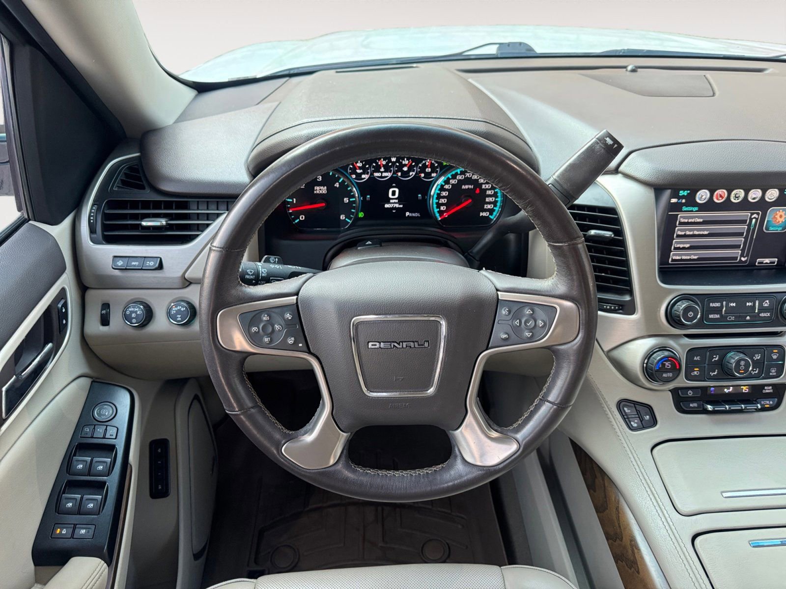 Used 2020 GMC Yukon Denali w/ Denali Ultimate Package image 12