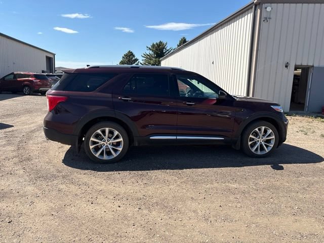 Certified 2022 Ford Explorer Platinum w/ Equipment Group 601A AWD/4WD image 10