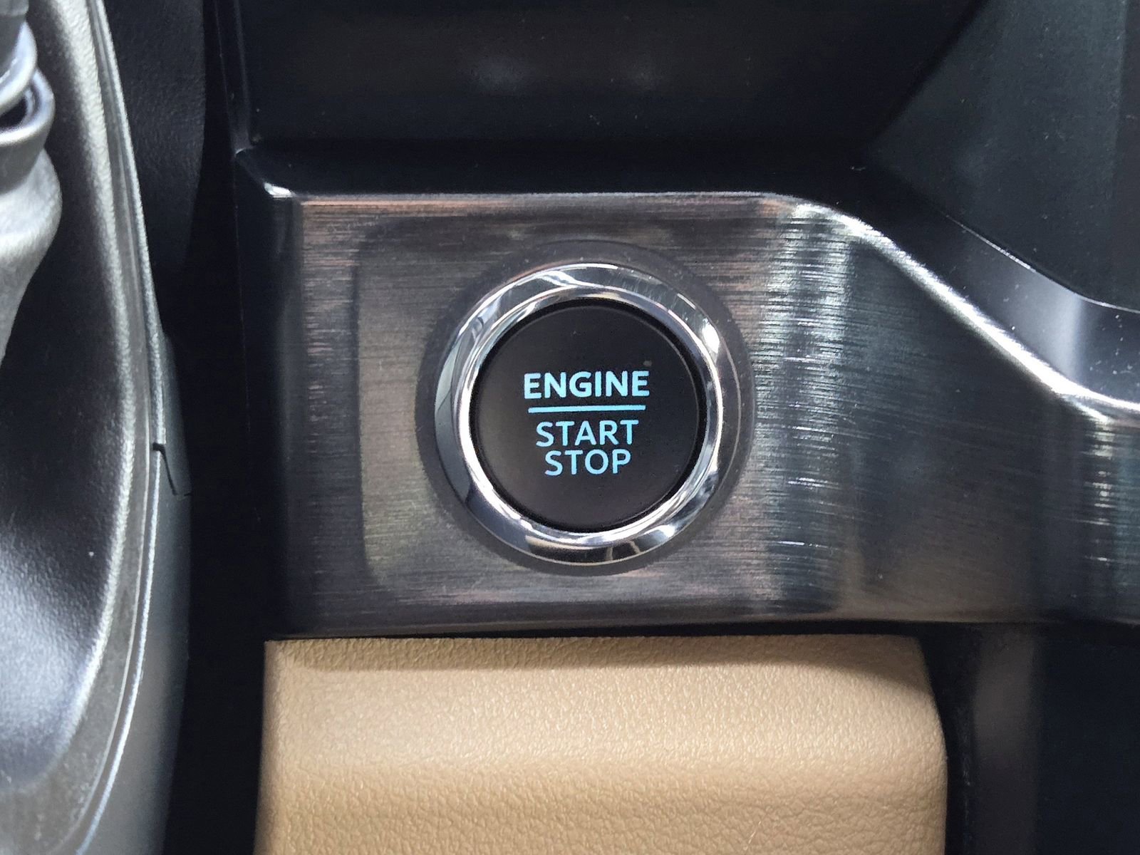 Certified 2023 Ford F350 Lariat w/ Chrome Package image 22