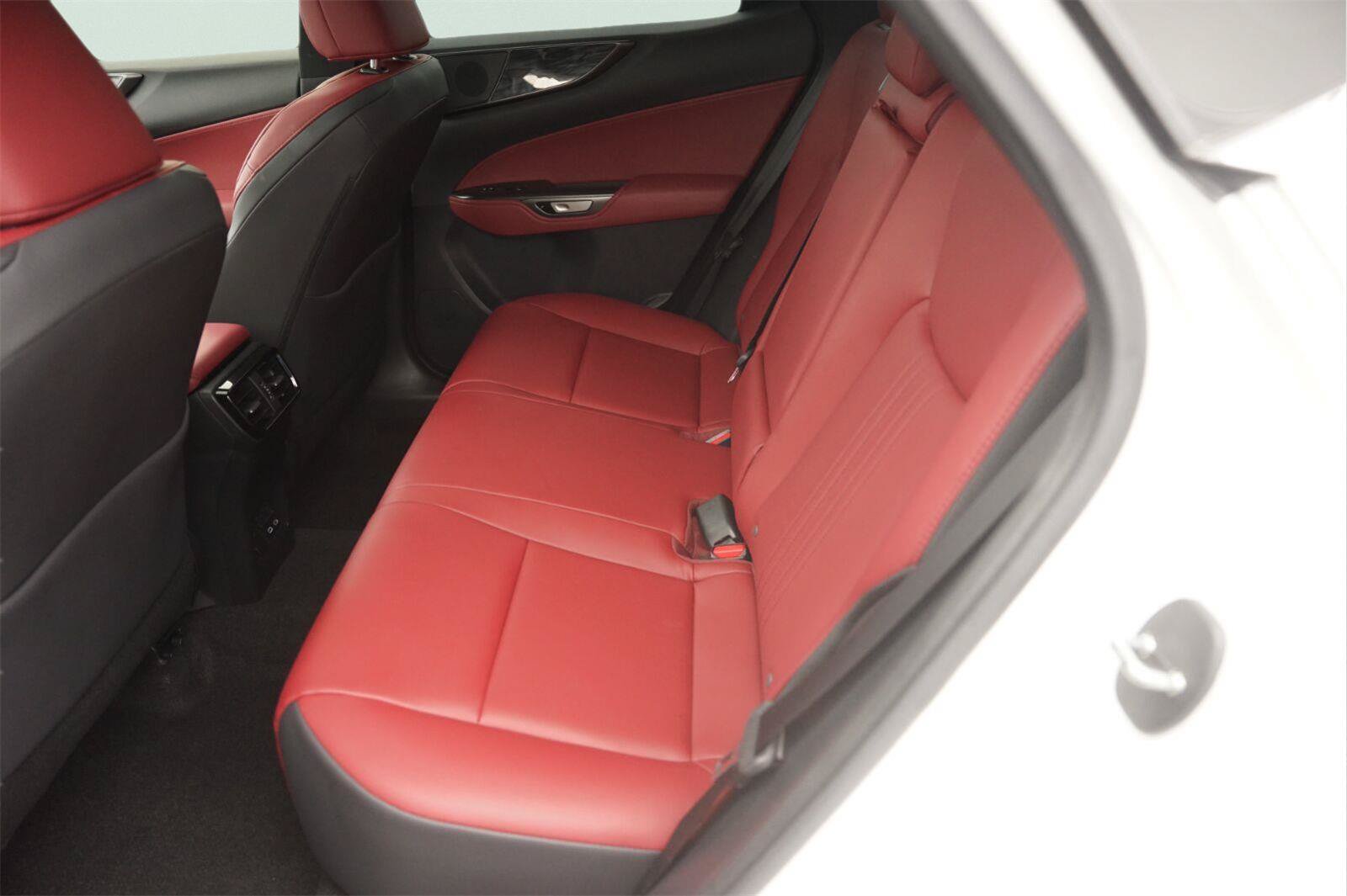 Used 2025 Lexus NX 250 FWD w/ Accessory Package (2T) image 13