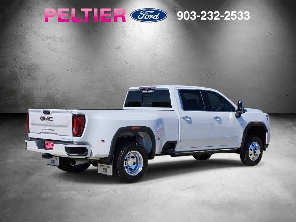 Used 2022 GMC Sierra 3500 Denali w/ Denali Ultimate Package AWD/4WD image 4
