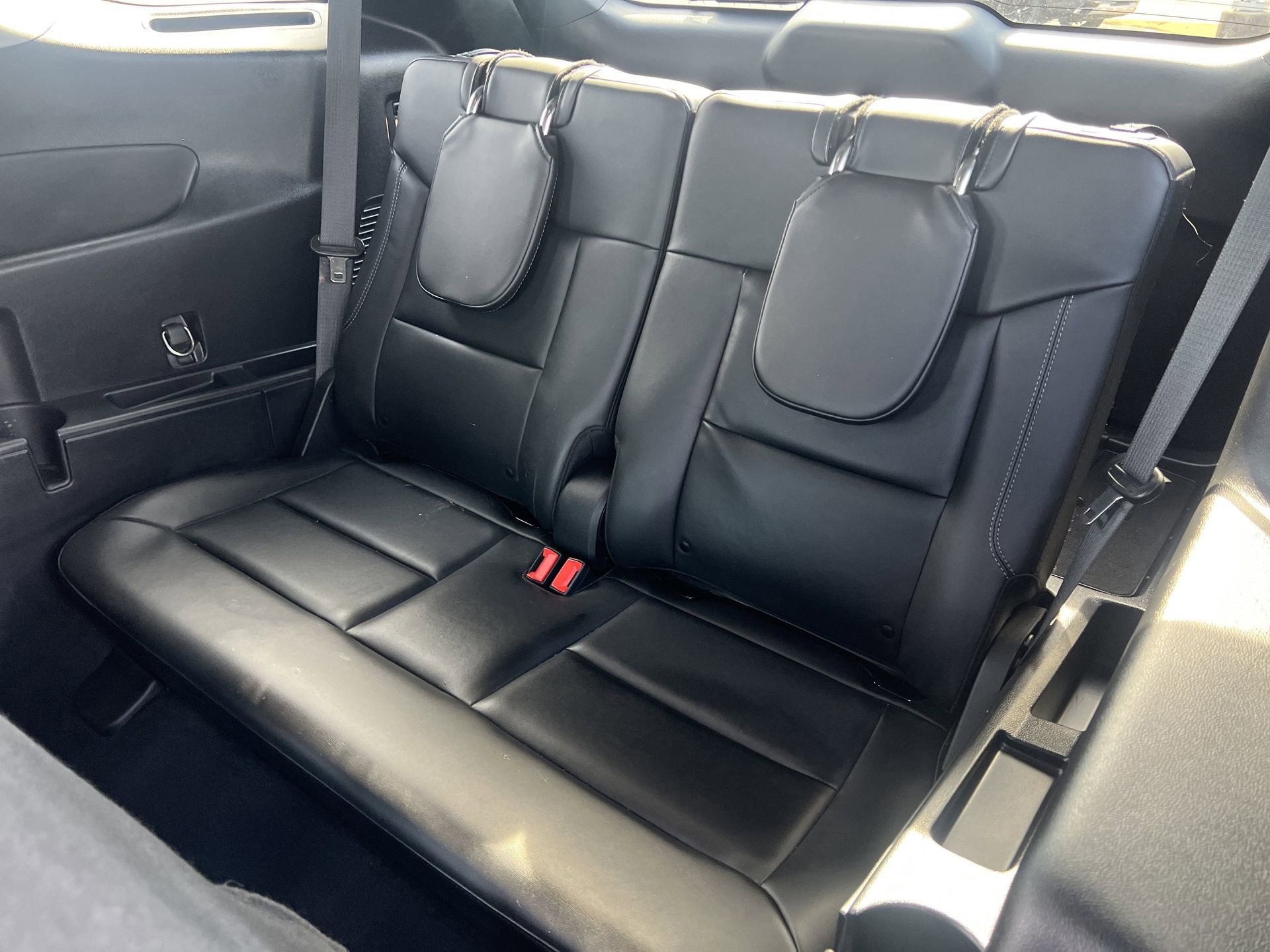 Certified 2022 Ford Explorer XLT w/ Equipment Group 202A image 26