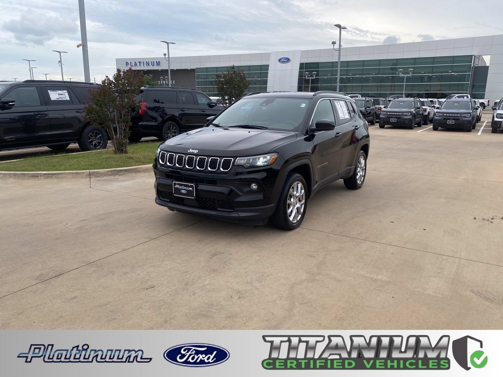 Used 2023 Jeep Compass Latitude AWD/4WD 360° Tour