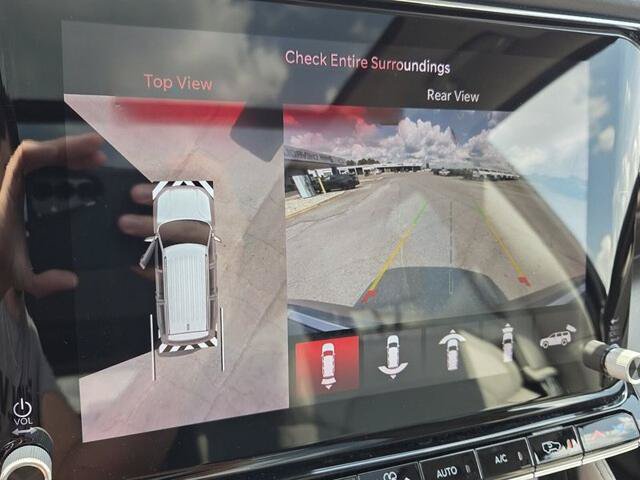 Used 2022 Jeep Grand Wagoneer Series I AWD/4WD image 22